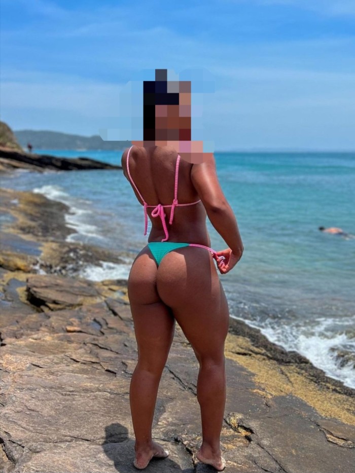 Sexy latina juguetona feistera disponível las 24 horas
