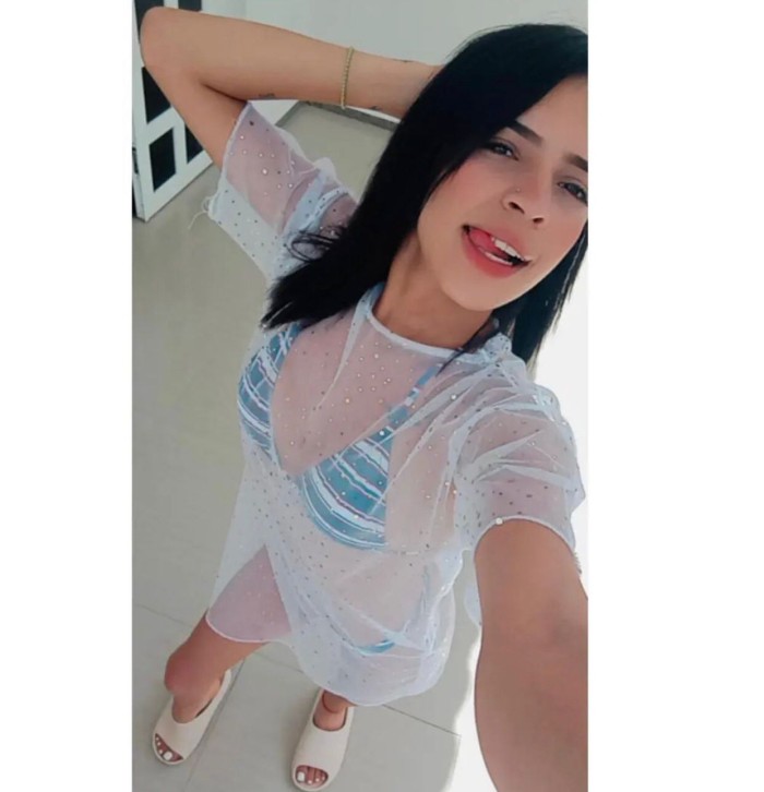 BUEN CUERPO BUEN CULO Y UNA CARA HERMOSA