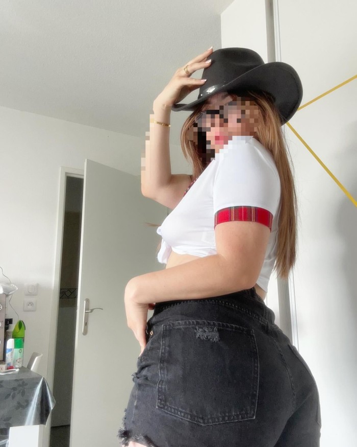 COÑO APRETADITO PARA TU POLLA