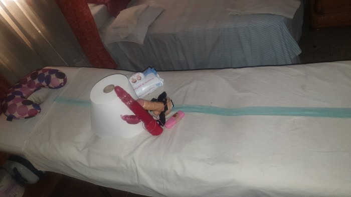 MASAJISTA PROFESIONAL EN CAMILLA  4 MANO