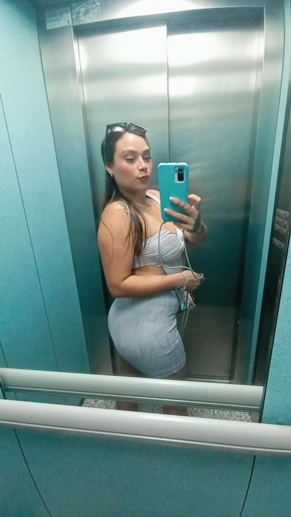 Recien llegada COLOMBIANA GUAPÍSIMA JOVENCITA