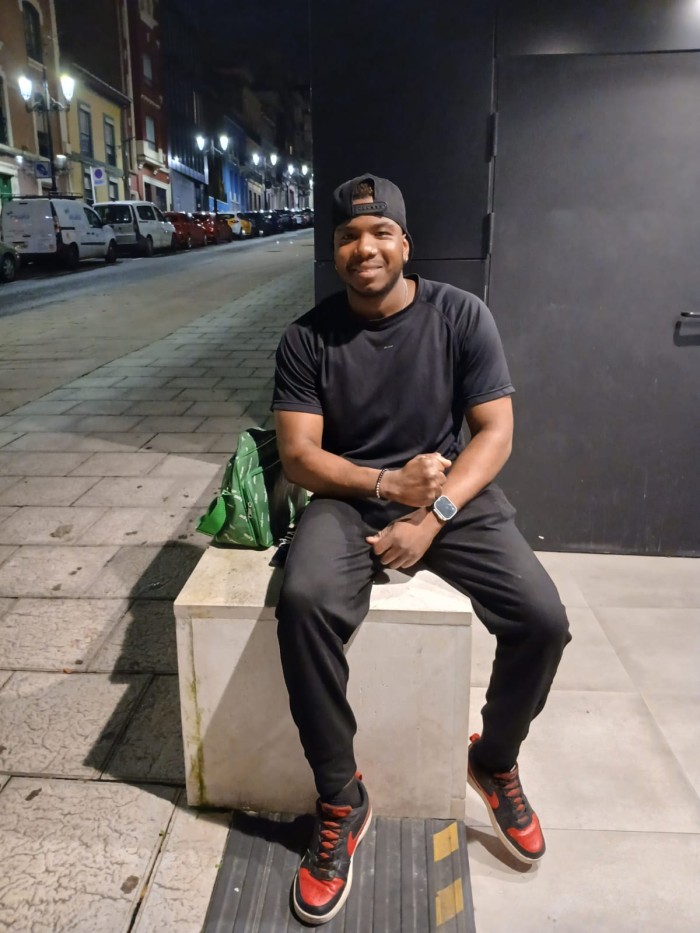 Estoy dispuesto a complecerte en todo