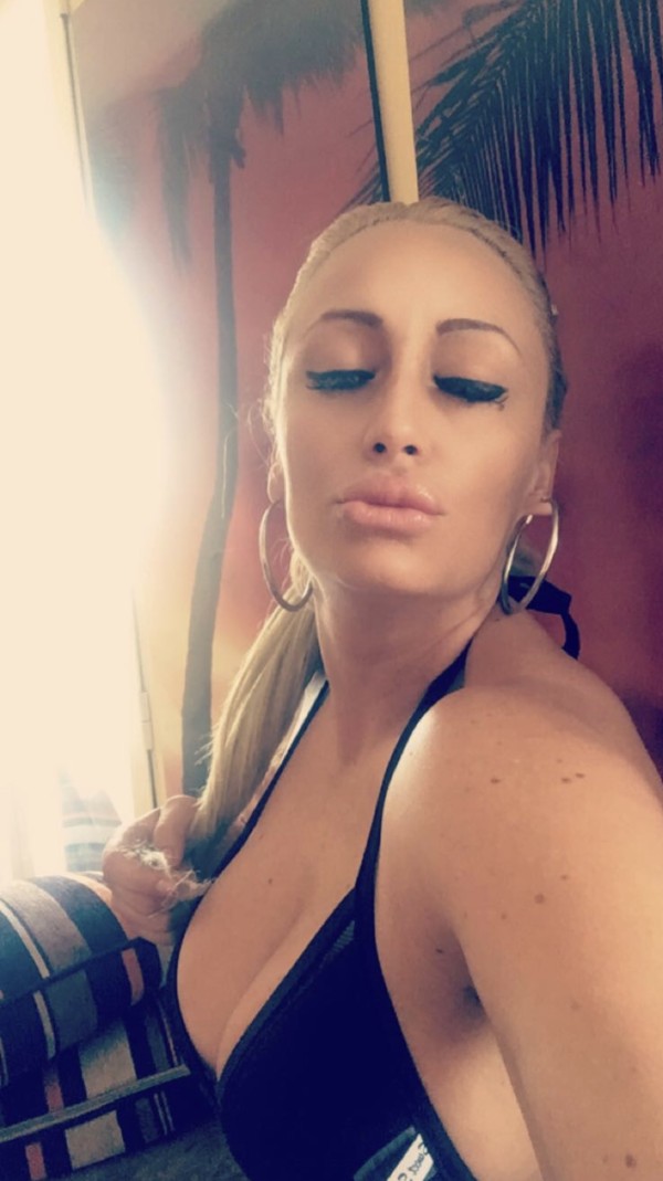 LAURA OFREZCO SERVICIOS ÚNICOS DELICIOSO Y PLACENT