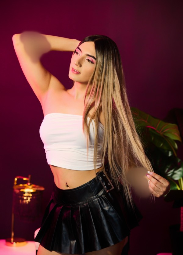 TU DIOSA TRANS CARLA EN ALCALÁ DE HENARES