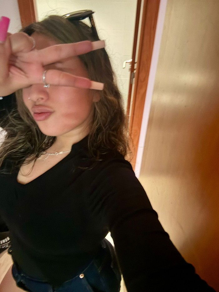 UNA NIÑATA ENCANTADORA