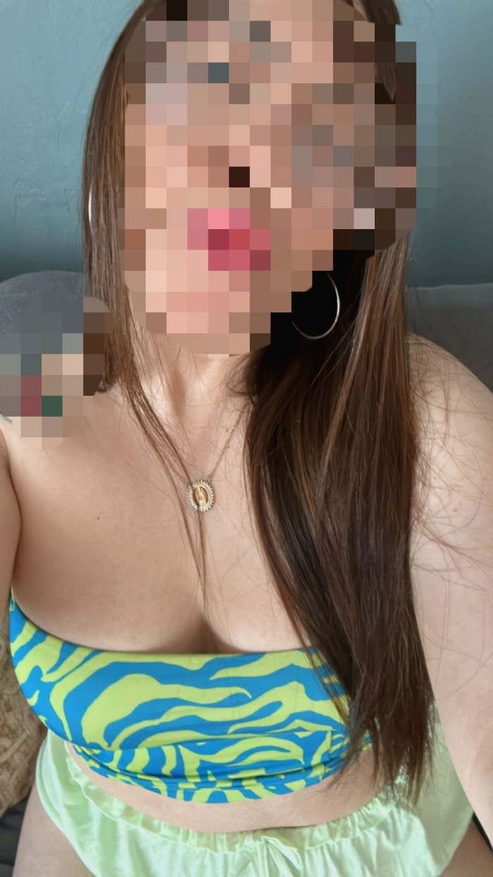 JUGOSITA Y DE COÑO APRETADITO VEN A PROBARME