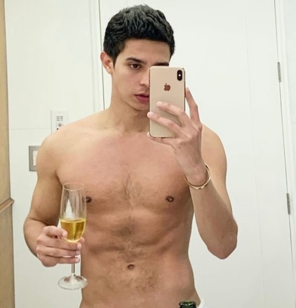 SI ERES CURIOSO, PUES VEN ACÁ,YO MUY DISCRETO, VARONIL,SEXY,Y DE ALTO NIVE