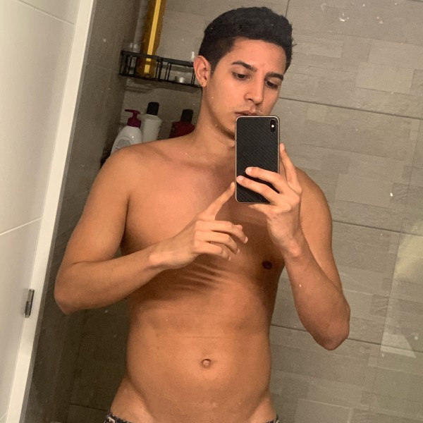 SI ERES CURIOSO, PUES VEN ACÁ,YO MUY DISCRETO, VARONIL,SEXY,Y DE ALTO NIVE