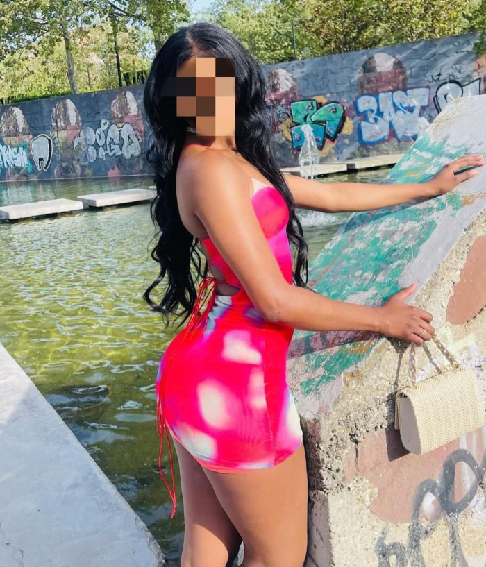 Lorca recién llegada morenaza cariñosa Eva