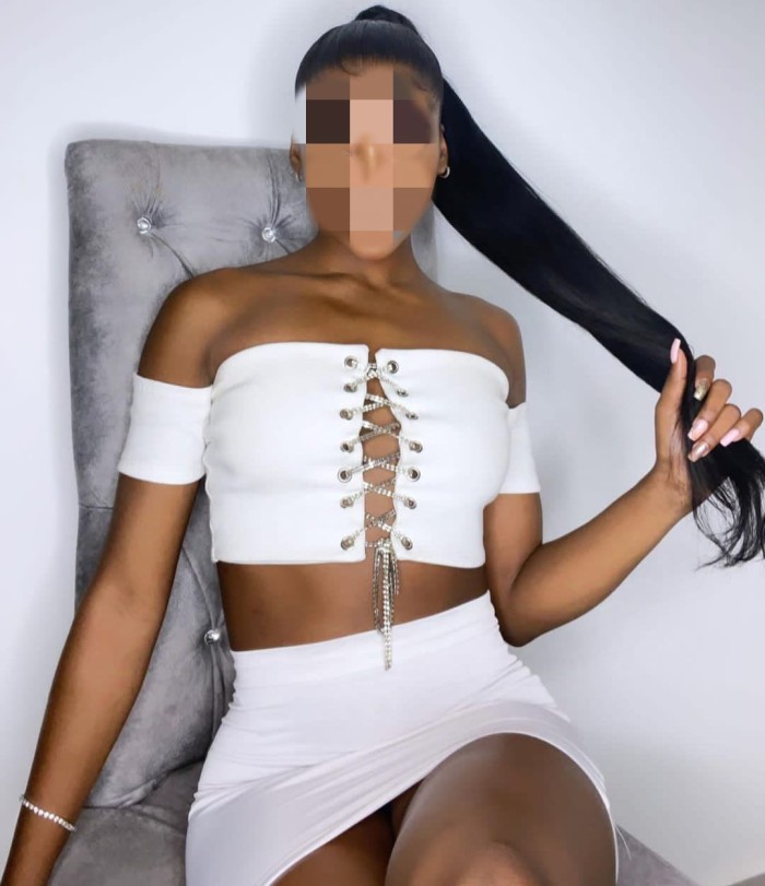 Lorca recién llegada morenaza cariñosa Eva