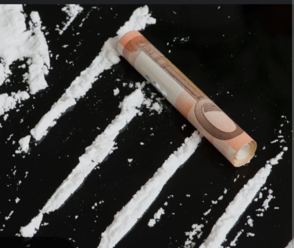 Muy sobresaliente . carismatica para tu diversion