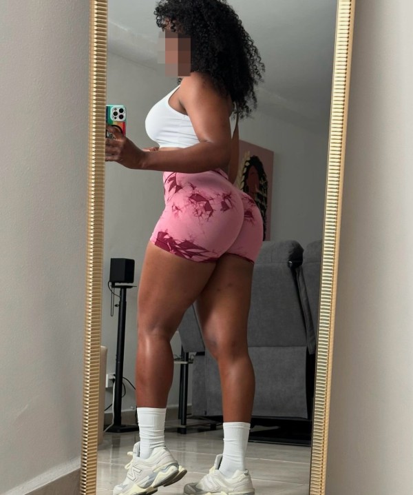 Sexy y  juguetona disponible en Manresa top fiesta