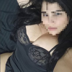 ESTOY SOLITA Y CACHONDA ZONA USERA