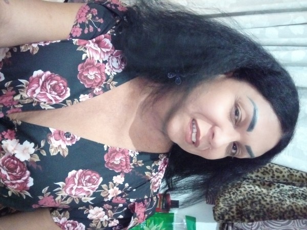 TRAVESTI MORENAZA FIESTEIRA CLAVADORA JUGUETONA
