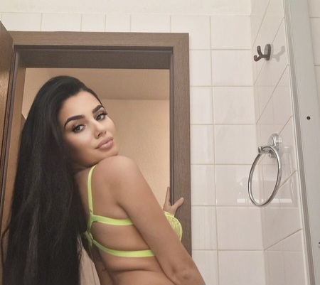 LLÁMAME  TE OFREZCO  MOMENTOS ÚNICO