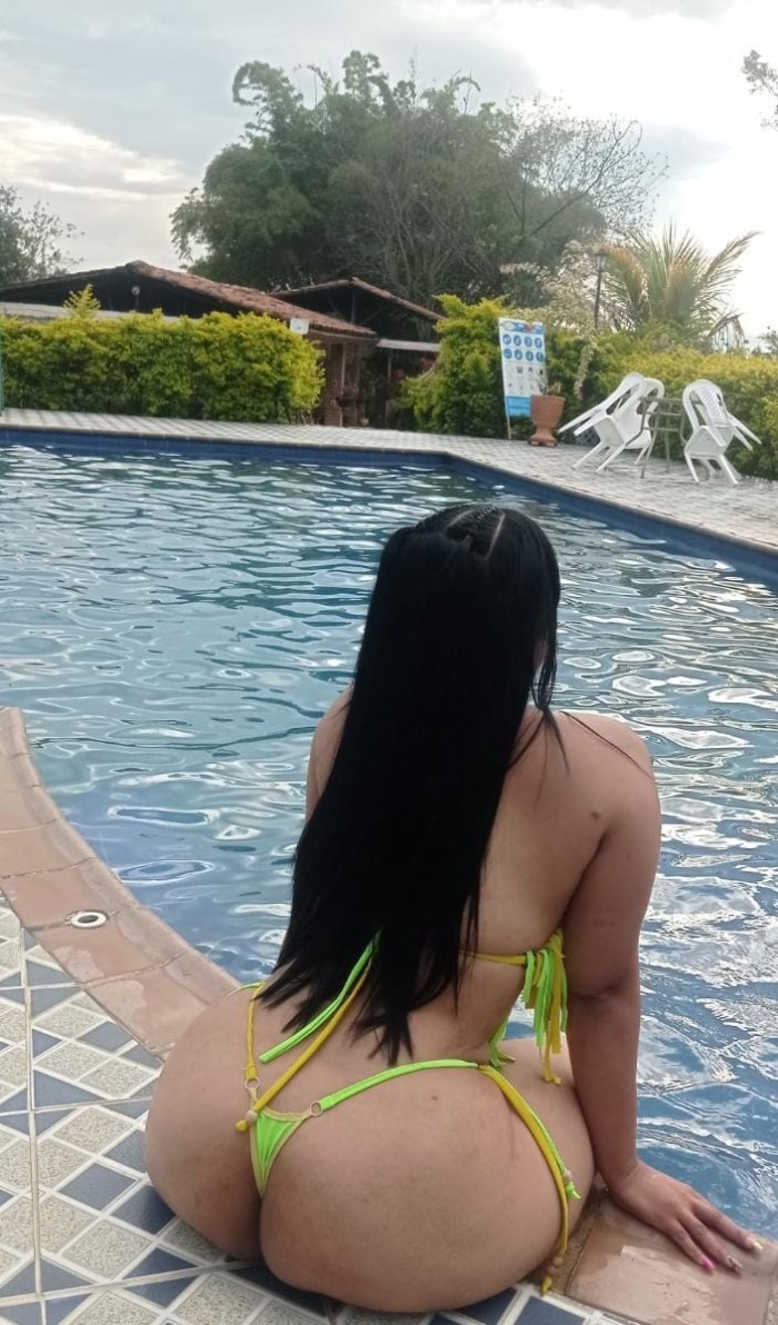 Pamela latina Divertida & Juguetona