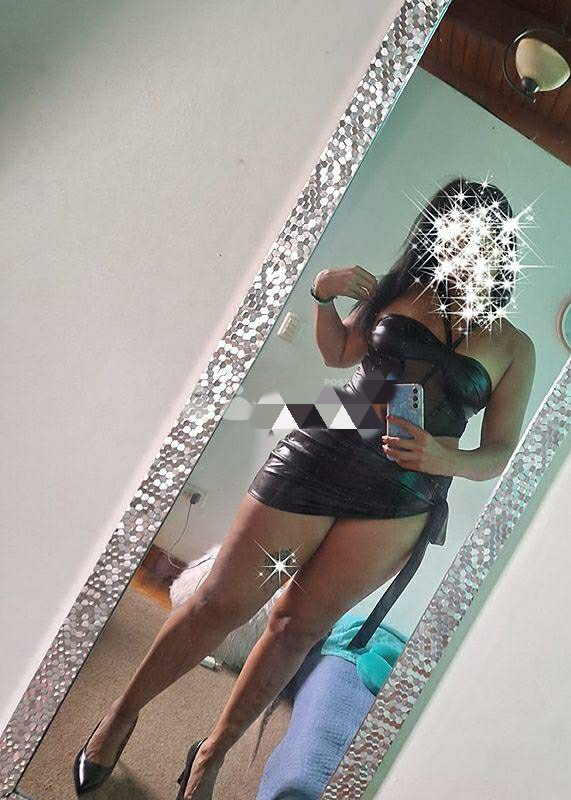 Yuritza elegante buena compañía