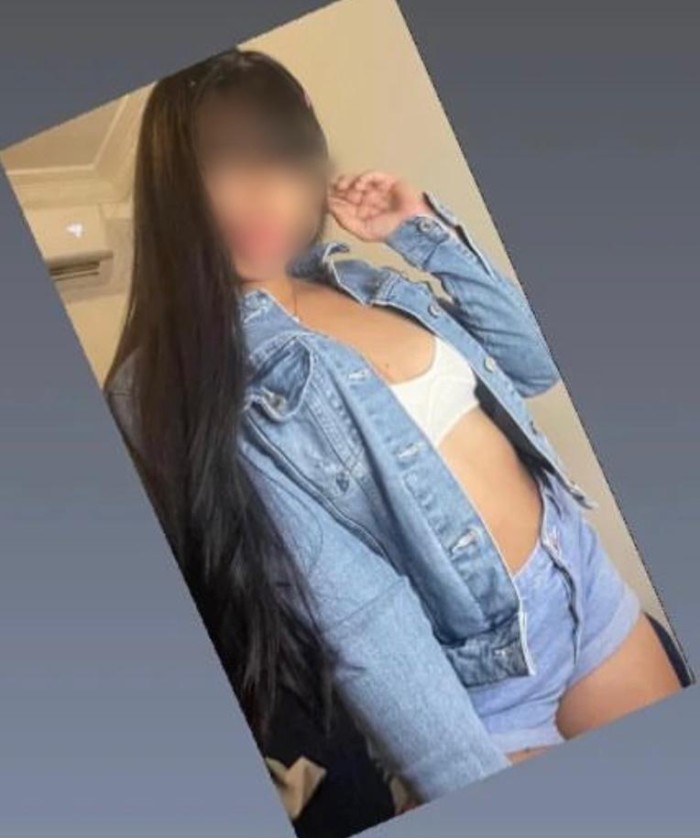 JOVENCITA MUY CARIÑOSA, APASIONADA Y SENSUAL