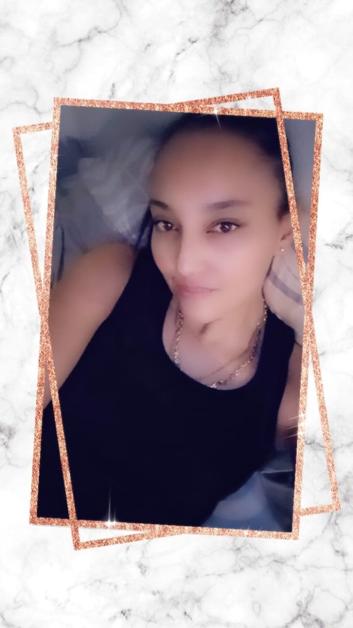 Laura soy extrovertida y fiestera!!!