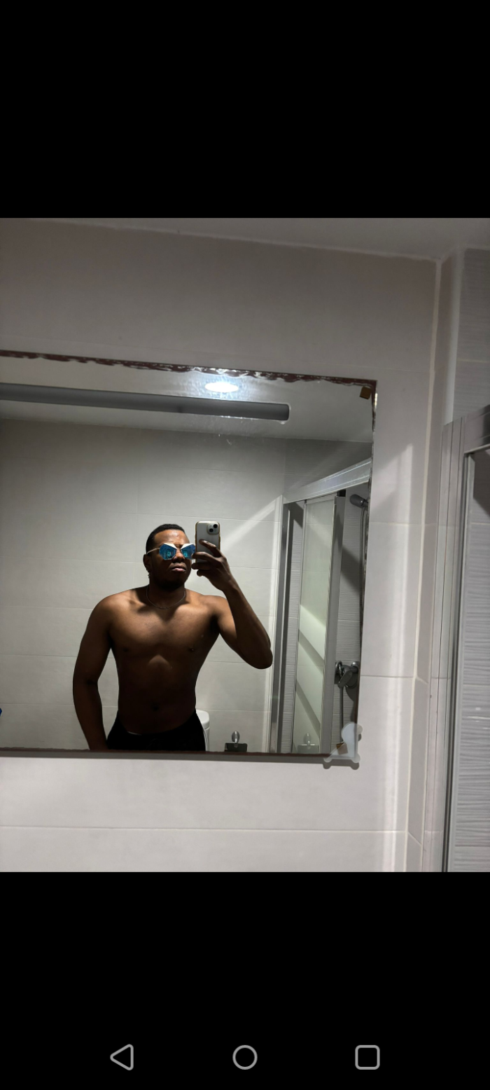 Busco trabajo en pisos soy serio y limpio