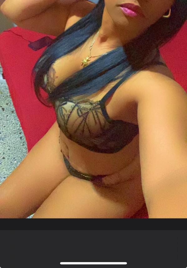 CHICA SEXI CACHONDA FIESTERA GUAPA SIMPÁTICA