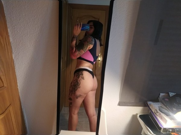 SEXY Y CON GANAS DE FIESTA GANDIA