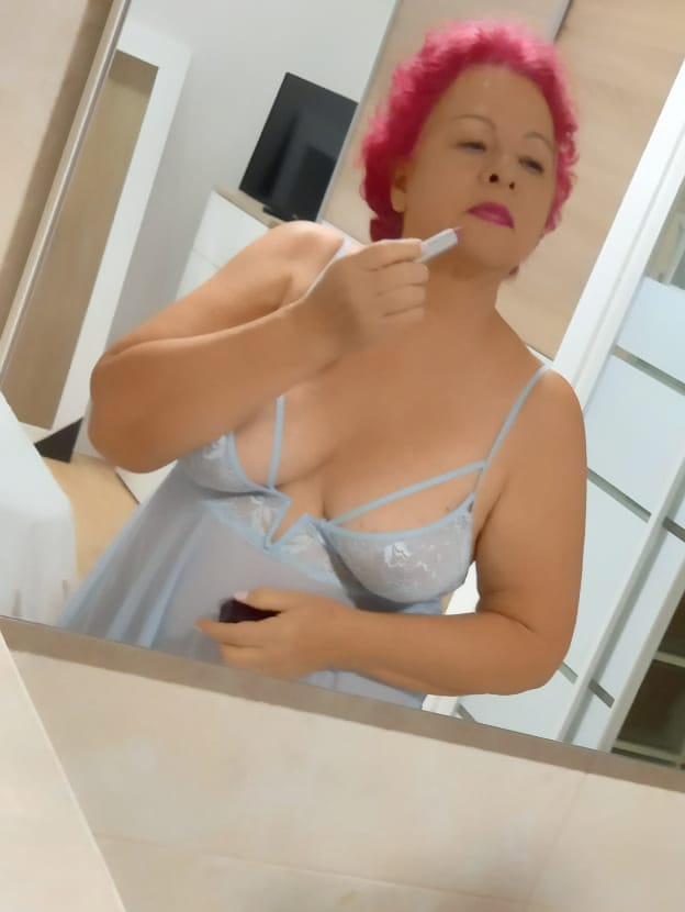 Hermosa colombiana sexy madurita