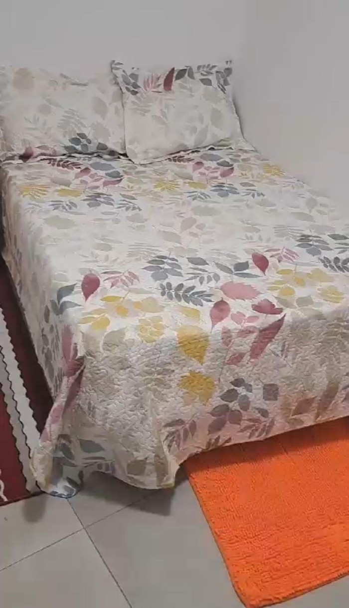 ALQUILER DE HABITACION CHICA INDEPENDIENTE