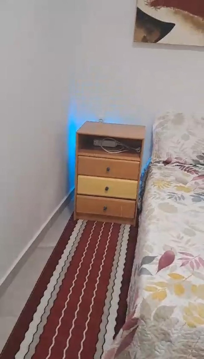 ALQUILER DE HABITACION CHICA INDEPENDIENTE