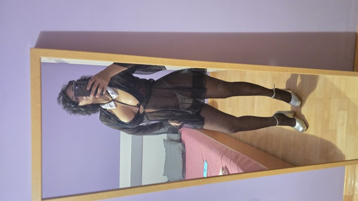 ULTIOM DÍA ….CANDELA PURA  CORUÑA….