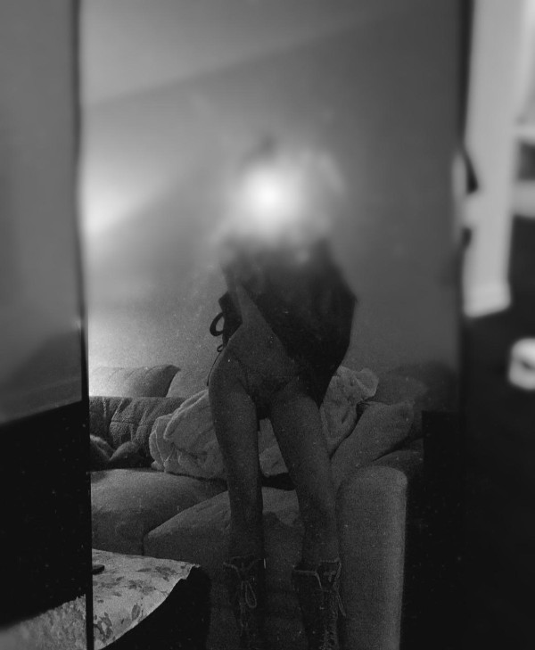 NUEVA AMIGA DULCE SEXY,DELGADA, FIESTERA Y FOGOSA
