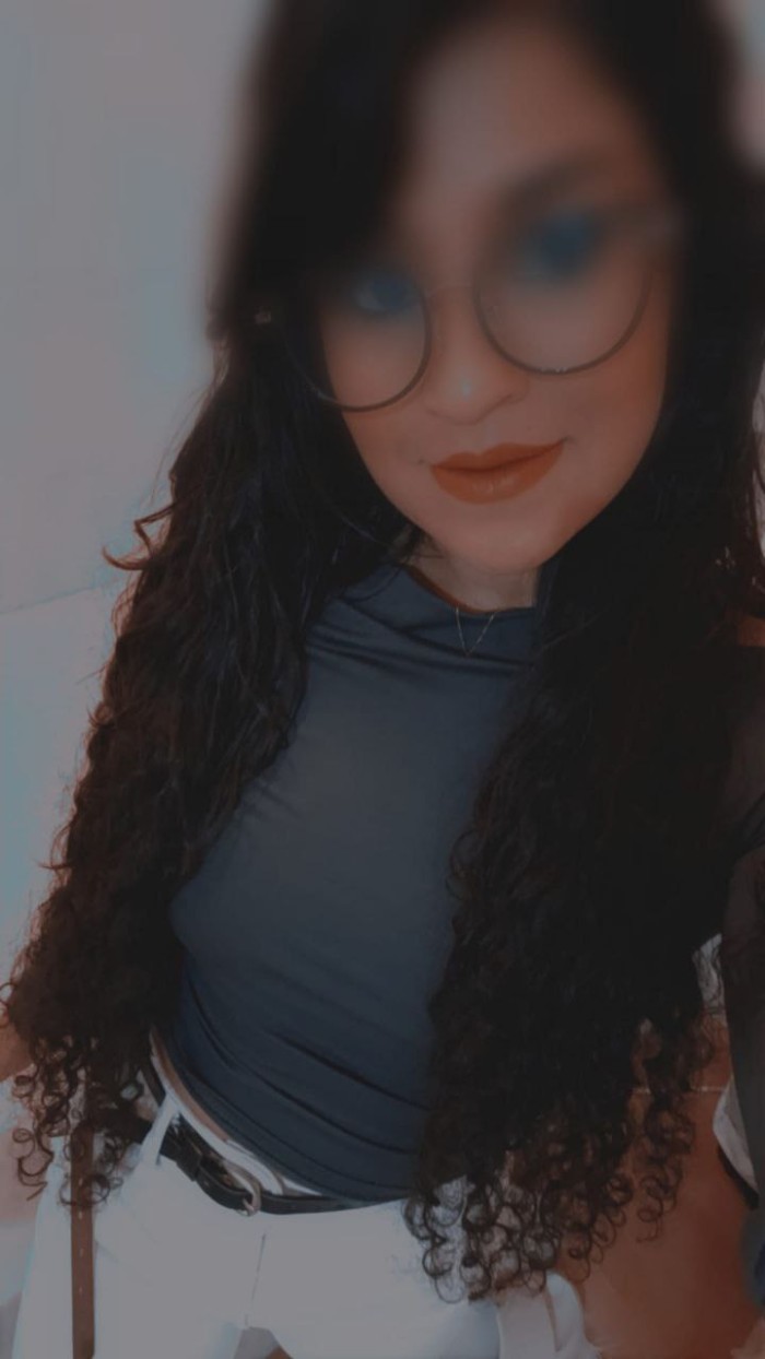 YASMIN DE VUELTA MAS CALIENTE QUE NUNCA HABLAME