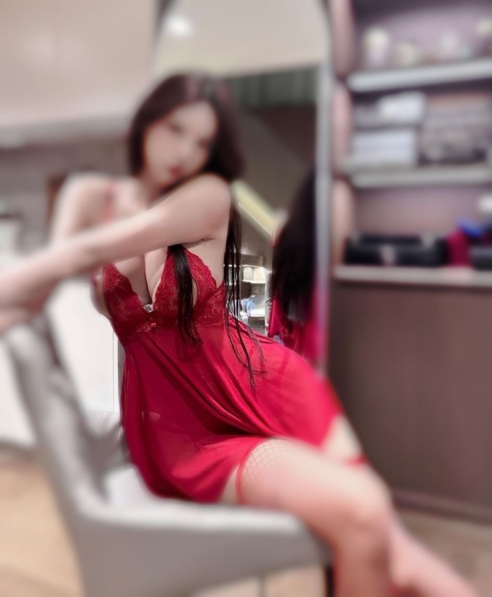 * LUXURY acompañante GIRL UNA REINA LUJOSA LLEIDA