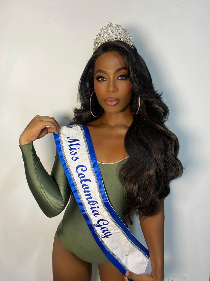 NIÑATA POLLONA Y FIESTERA LAS 24 HORAS