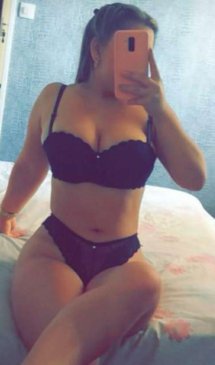 Masajista profesional muy sensual camilla tatami