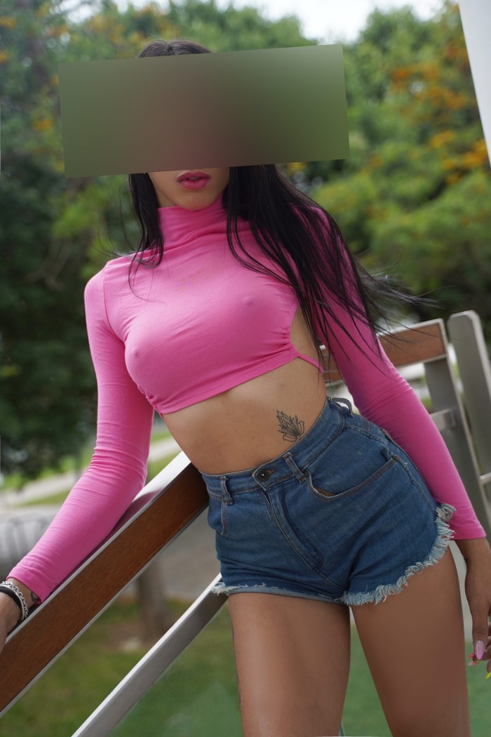 chica guapa delgada y muy sexy