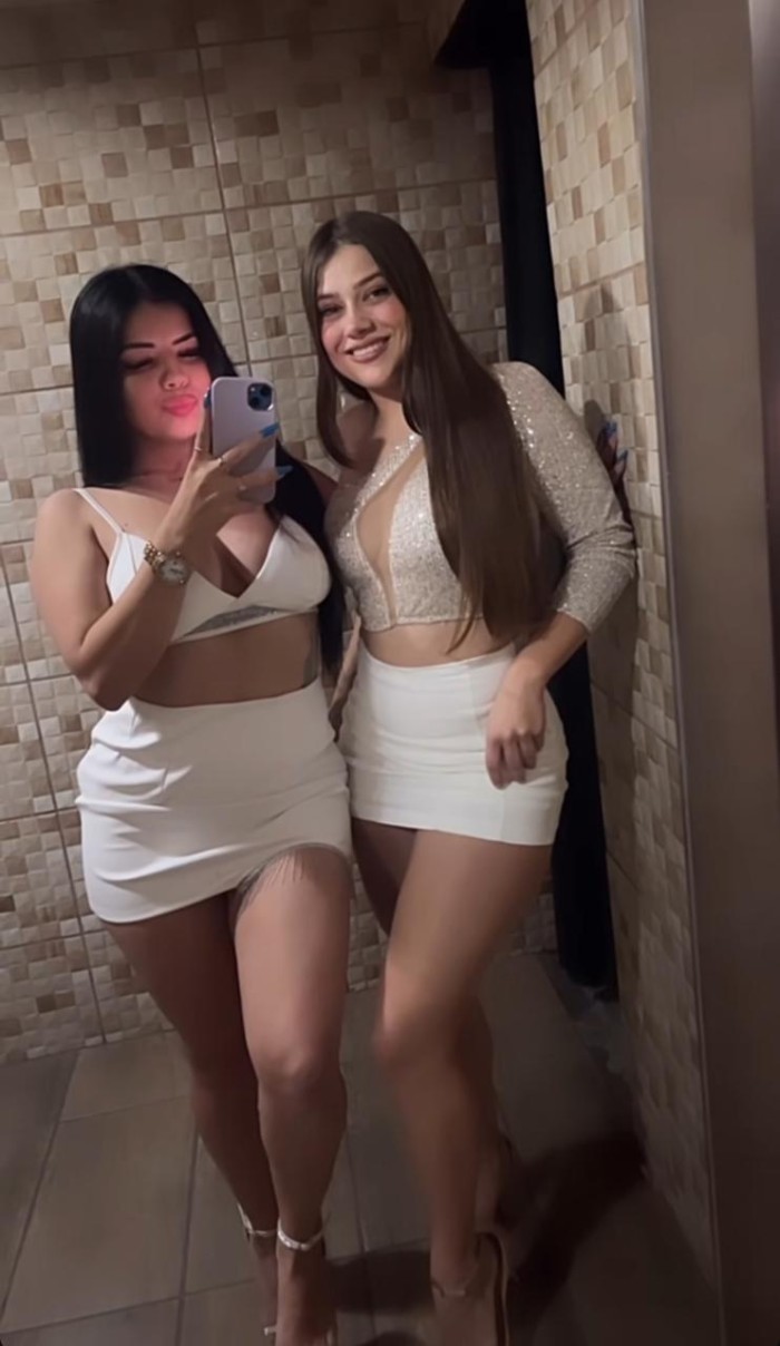 Chica caliente que haces orgias con sus amigas…
