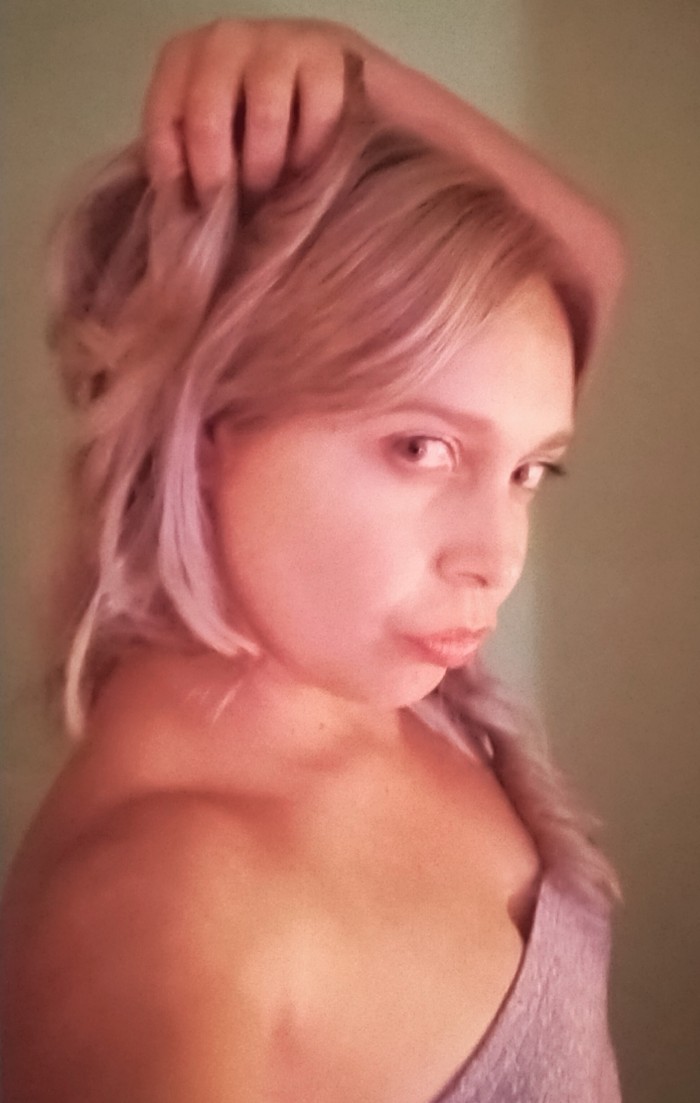 Si buscas tía buena y guapa…. Contacta conmigo