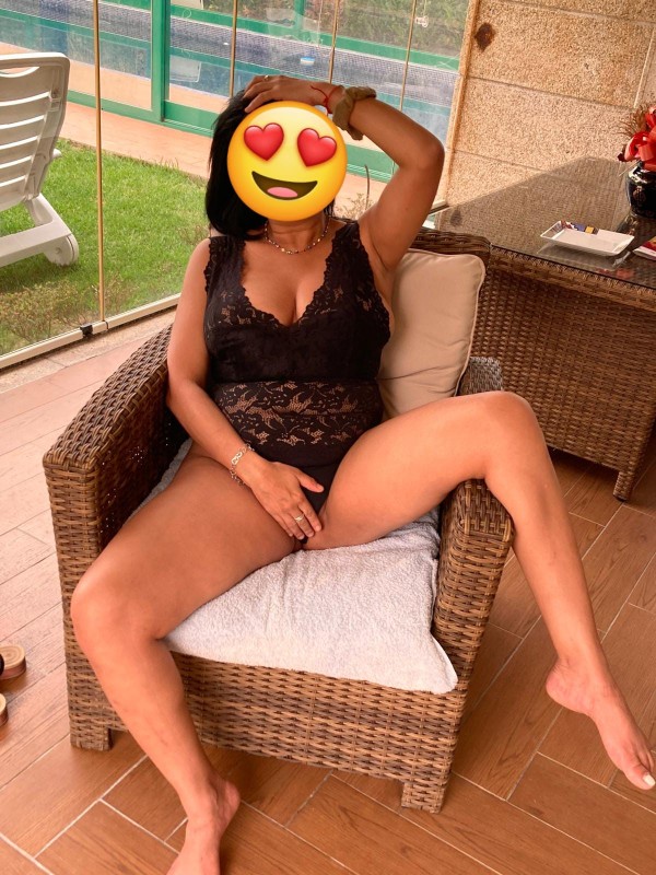 CHICAS GUAPAS NUEVAS EN PONTEAREAS