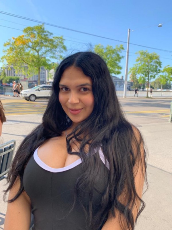 Sexy Latina en Bilbao zona Zabalburu, calle General concha