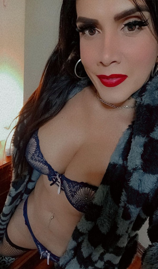 CHICA TRANS FIESTERA 24 HORAS EN BURGOS