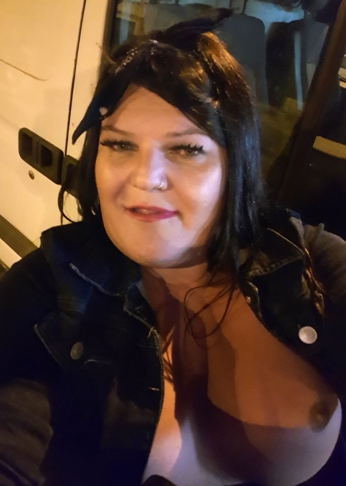 Valeria transexual hago videollamadas calientes 24