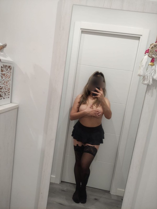Joven Latina ardiente