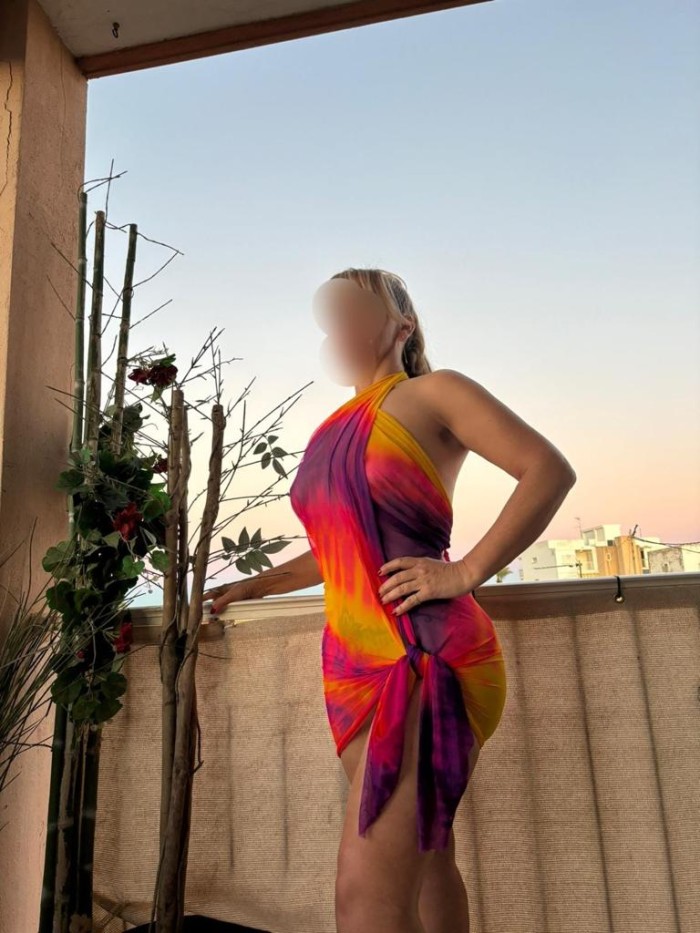 Hermoso señorita madurita en elche cuerpazo reloj