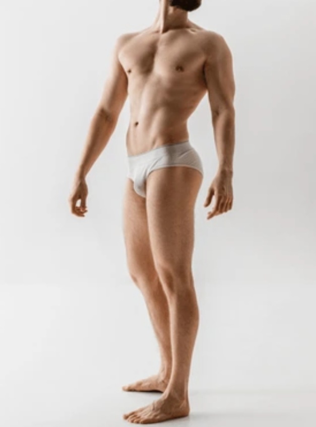 Hetero, discreto, educado, bien dotado, supercomplaciente