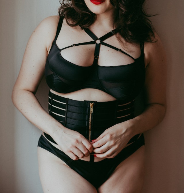 dona catalana, sortides