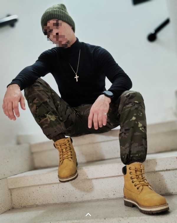 MODELO Y MASAJISTA.      Gran novedad