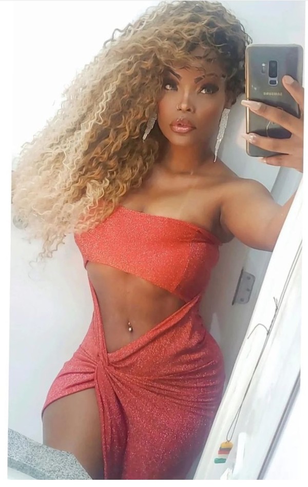 La encantadora Salomé morenaza de lujo