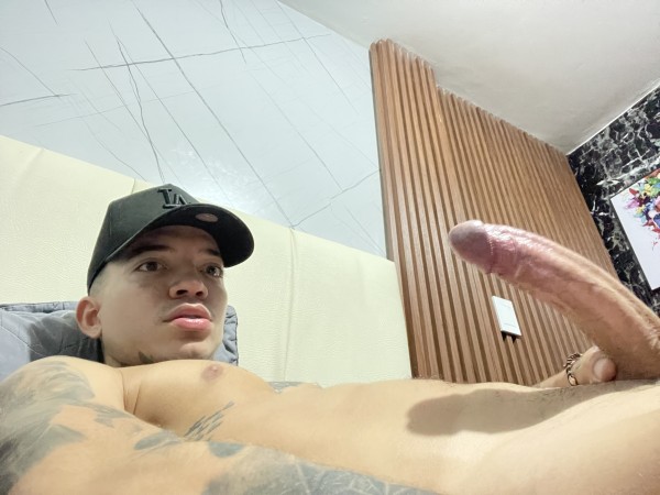 NIÑATO MODELO COLOMBIANO 22CM – VERSATIL – LEFERO Y DISCRETO- 23AÑOS –