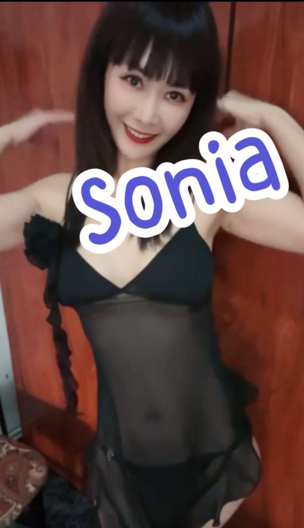 Hermosa Asiatica de pechos 110 , te complac